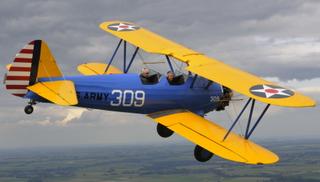 Boeing Stearman PT-17 au dessus de la région namuroise.