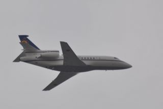 Falcon 900