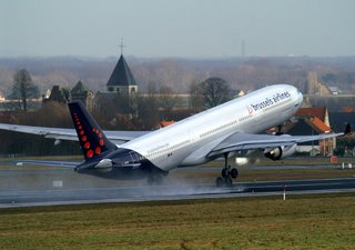 OO-SFY  A330-223  BRU