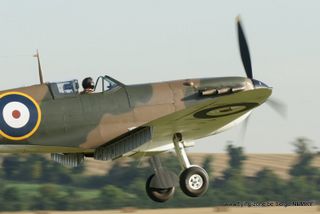 duxford flying legends