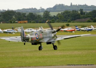 duxford flying legends