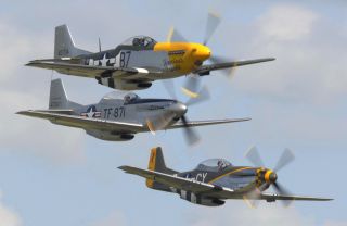 duxford flying legends